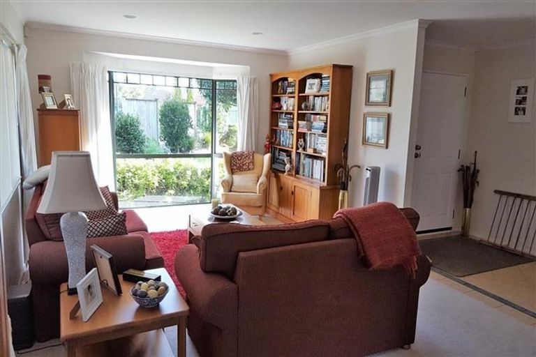 Photo of property in 15 Trovare Place, Golflands, Auckland, 2013