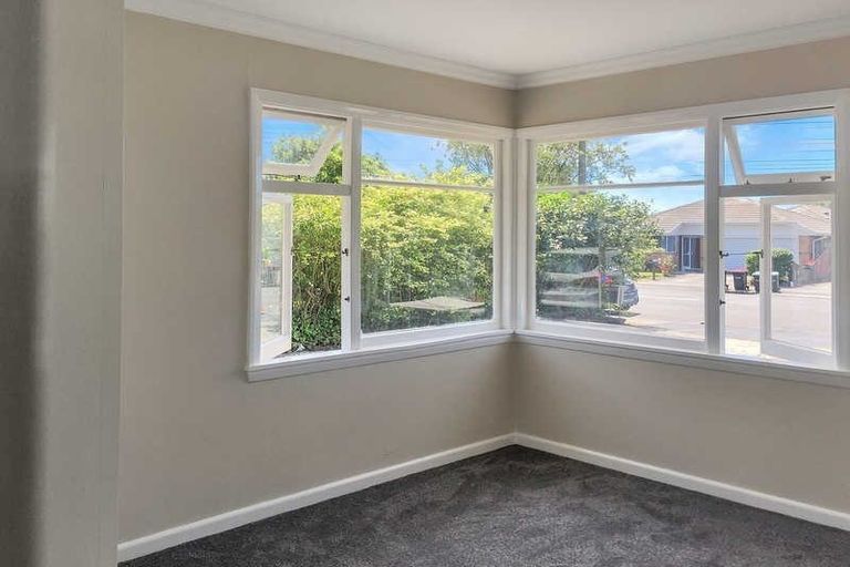 Photo of property in 67 Epsom Road, Sockburn, Christchurch, 8042