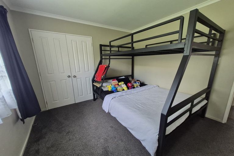 Photo of property in 10 Ali Place, Ranui, Auckland, 0612