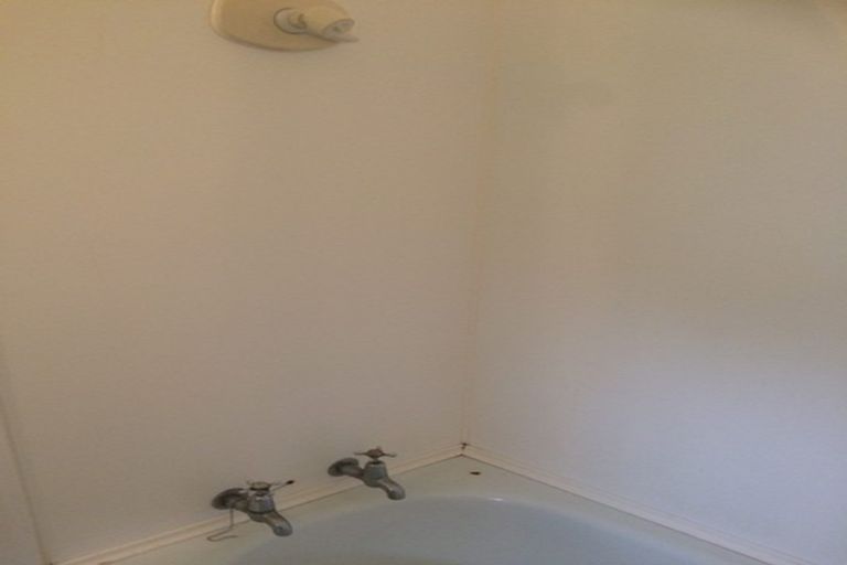 Photo of property in 34 Roberts Street, Tawa, Wellington, 5028