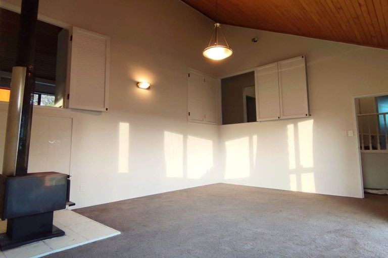 Photo of property in 41 Kennedy Avenue, Forrest Hill, Auckland, 0620