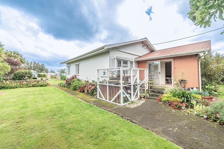 Photo of property in 1580 South Road, Manutahi, Patea, 4598