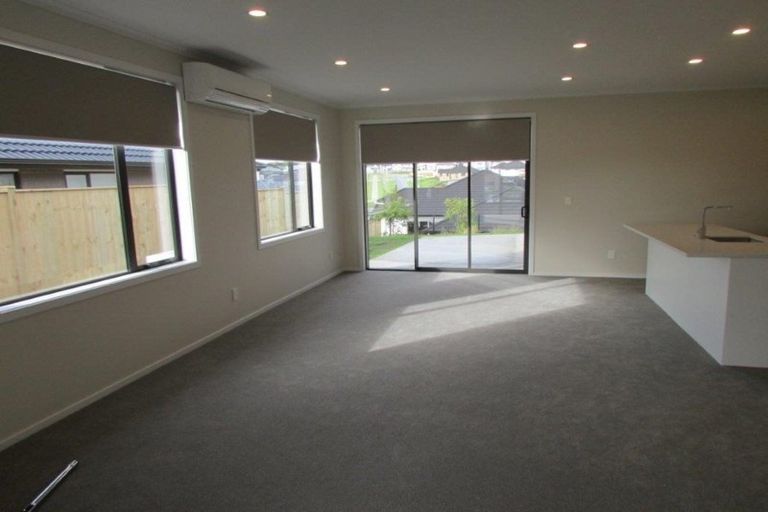 Photo of property in 128 Harris Drive, Silverdale, 0932