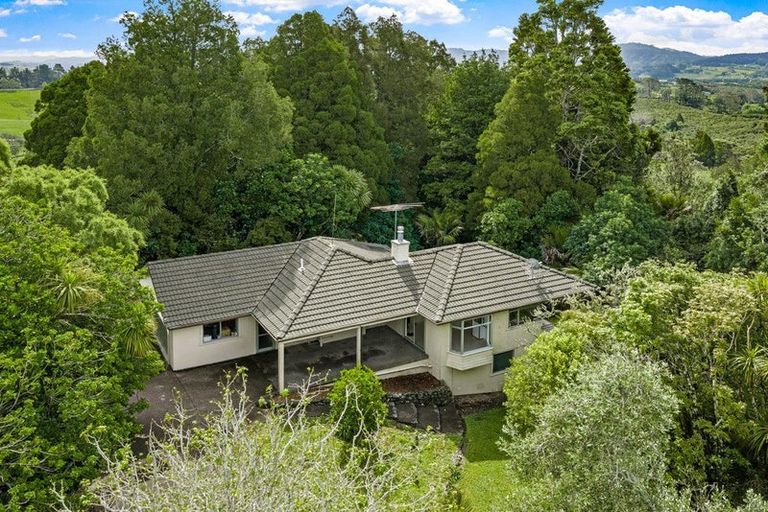 Photo of property in 224 Whitehills Road, Waitoki, Silverdale, 0994