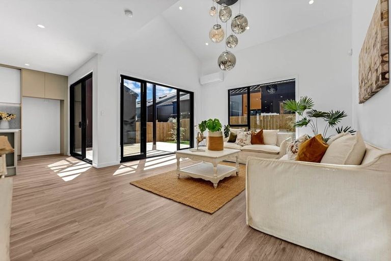 Photo of property in 9 Murray Grey Lane, Karaka, 2580