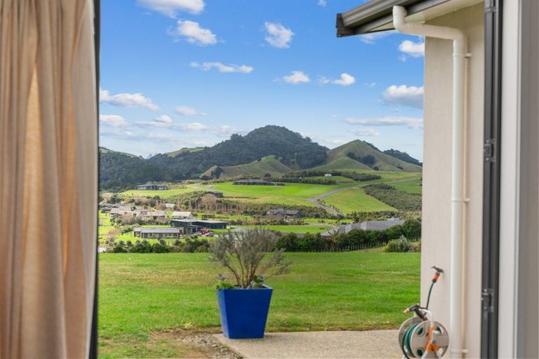 Photo of property in 362b Barrier View Road, Mangawhai, 0573