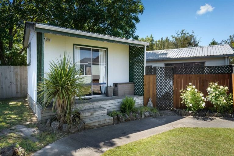 Photo of property in 37 Digby Place, Bromley, Christchurch, 8062