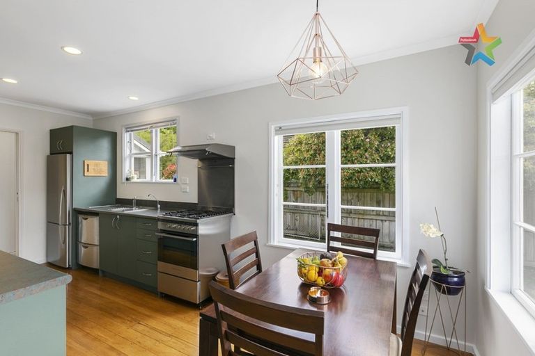 Photo of property in 27 Chapman Crescent, Naenae, Lower Hutt, 5011