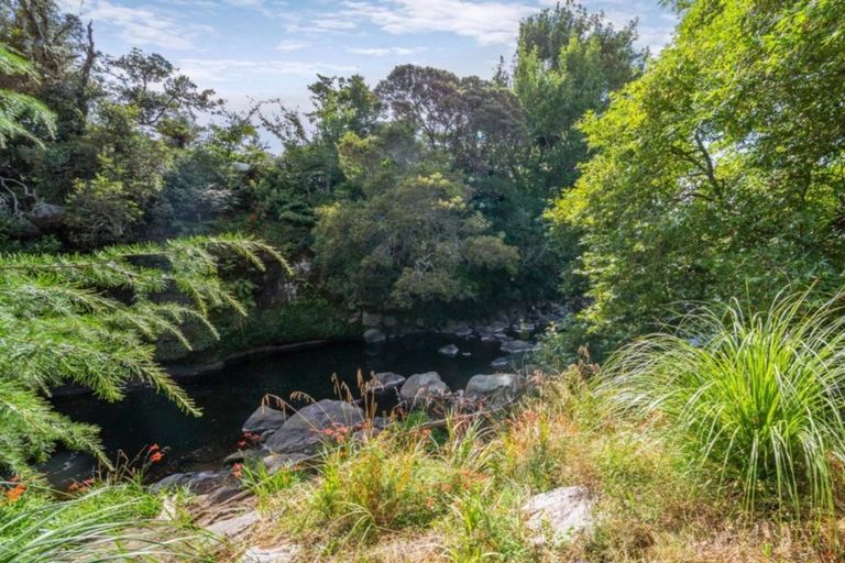 Photo of property in 86 Cordelia Street, Stratford, 4332