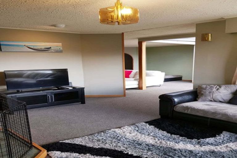 Photo of property in 33 Mackinnon Loop, Te Anau, 9600