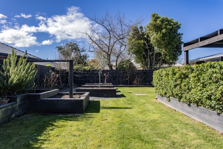 Photo of property in 12 Regent Avenue, Rangiora, 7400