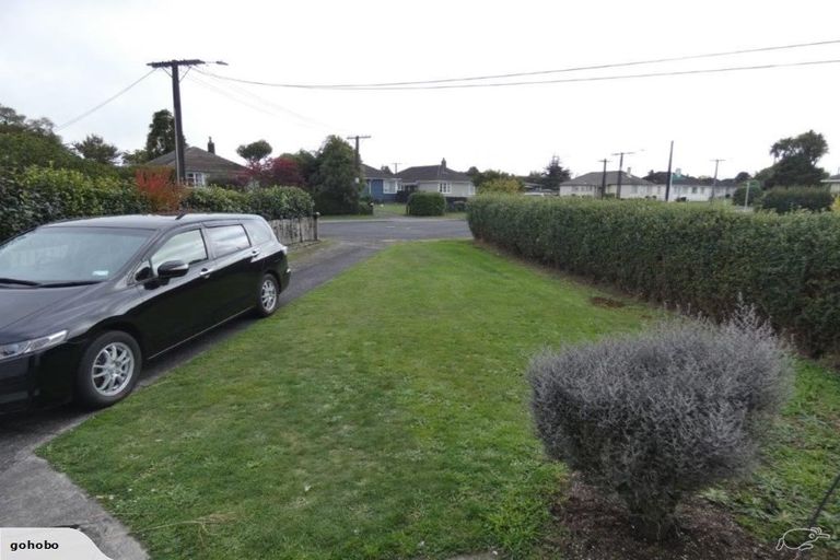 Photo of property in 16 Essex Street, Stratford, 4332