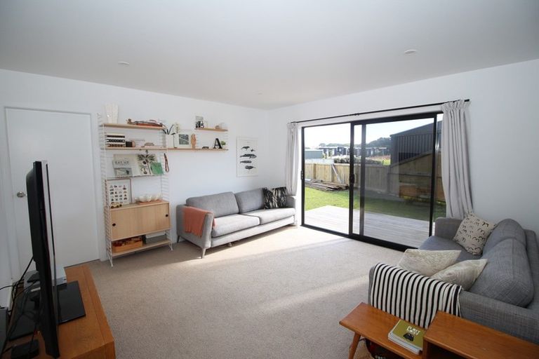 Photo of property in 121 Mahoe Place, Matarangi, Whitianga, 3592