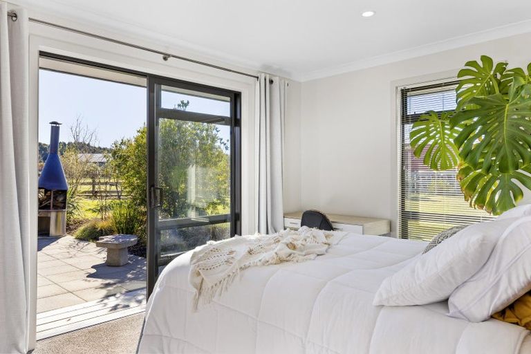 Photo of property in 3 Karaka Place, Kinloch, Taupo, 3377