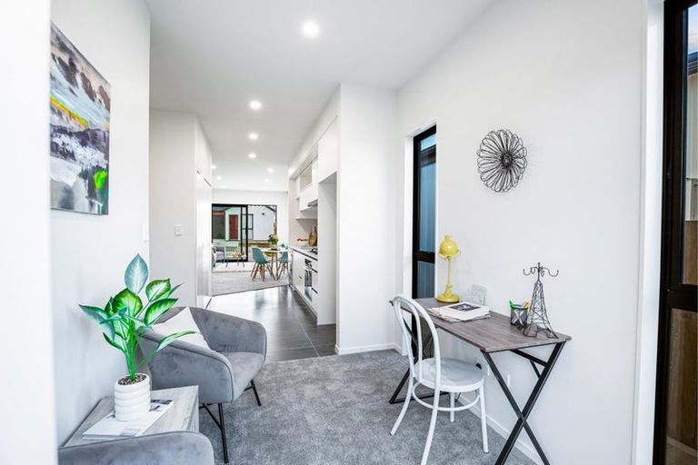 Photo of property in 12 Taiororua Avenue, Massey, 0614