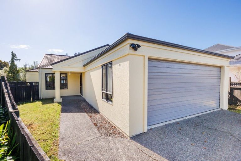 Photo of property in 68 Clifton Terrace, Fitzherbert, Palmerston North, 4410