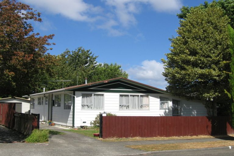 Photo of property in 13 Denver Grove, Totara Park, Upper Hutt, 5018