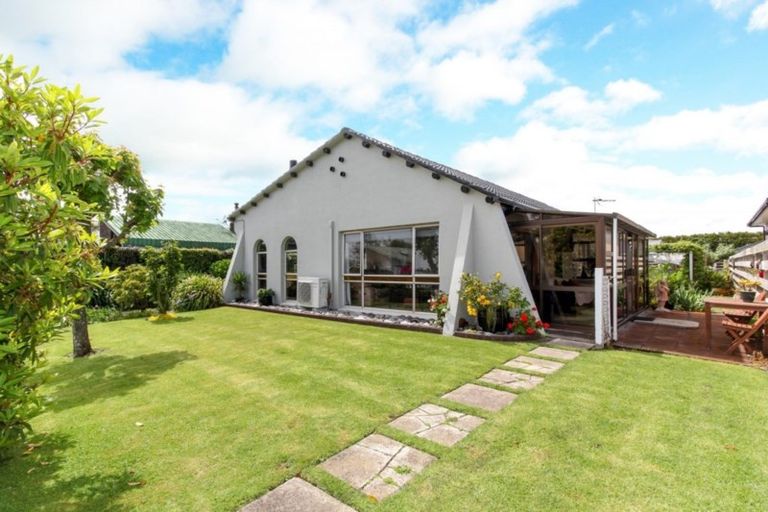 Photo of property in 6 Iwa Iti Street, Waitara, 4320