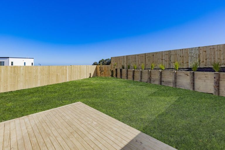 Photo of property in 10a Kotahitanga Street, Papakura, 2110