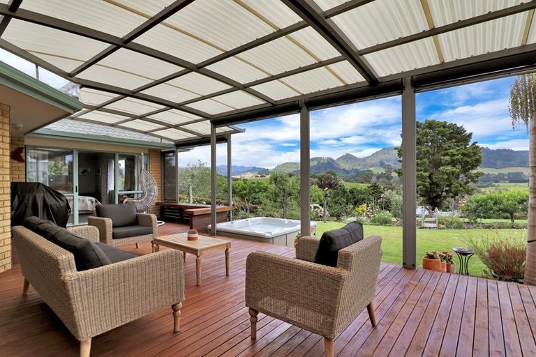 Photo of property in 241 Tanners Point Road, Tanners Point, Katikati, 3177