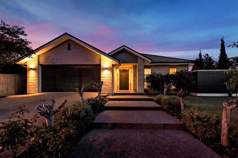 Photo of property in 34 Prebblewood Drive, Prebbleton, 7604