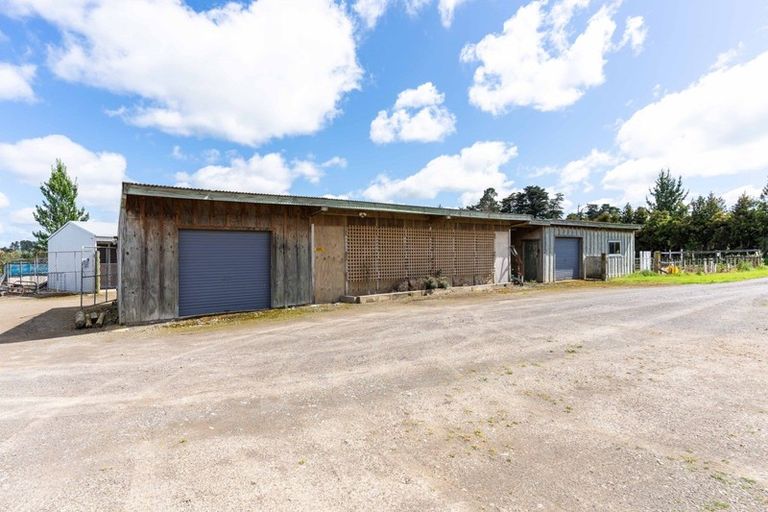 Photo of property in 50 Coulters Line, Kiwitea, Feilding, 4777
