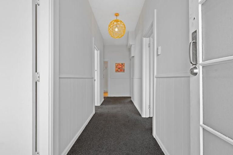 Photo of property in 17 Hart Street, Woolston, Christchurch, 8023