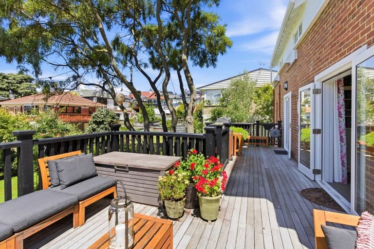 Photo of property in 85 Norfolk Street, Saint Clair, Dunedin, 9012