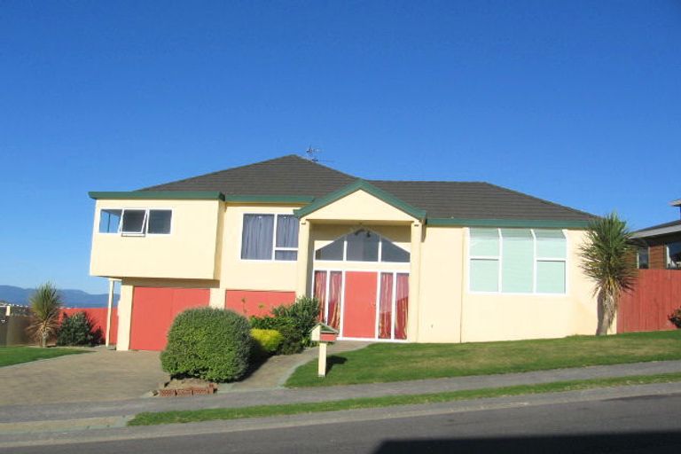 Photo of property in 6 Bathgate Street, Johnsonville, Wellington, 6037