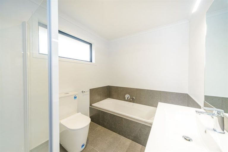 Photo of property in 154b Pacific Drive, Fitzherbert, Palmerston North, 4410