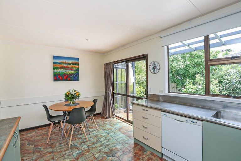 Photo of property in 15 Golding Road, Taradale, Napier, 4112