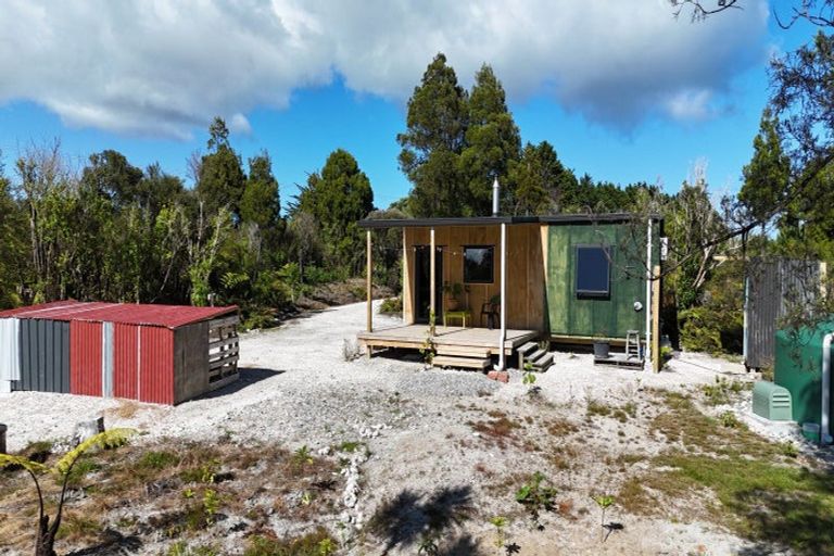 Photo of property in 902 Cape Foulwind Road, Cape Foulwind, 7892