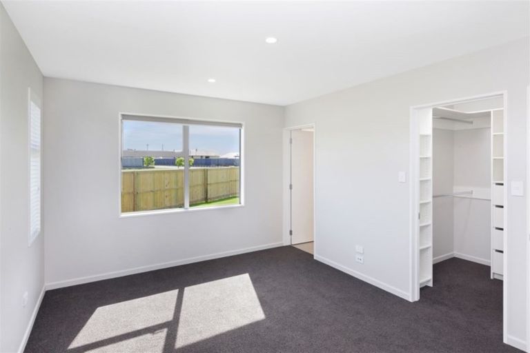Photo of property in 16 Kingsbridge West, Burwood, Christchurch, 8083
