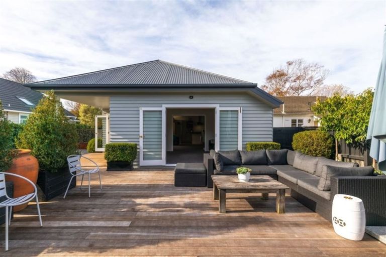 Photo of property in 99 Bryndwr Road, Bryndwr, Christchurch, 8052