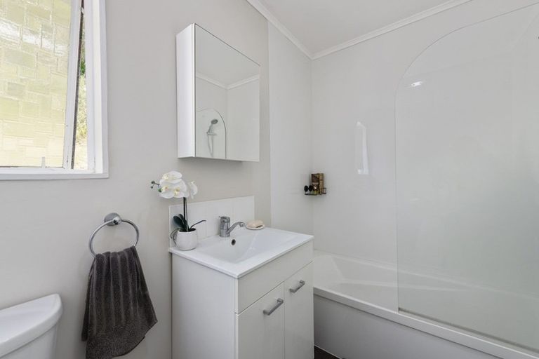 Photo of property in 36 Kingsley Street, Stokes Valley, Lower Hutt, 5019