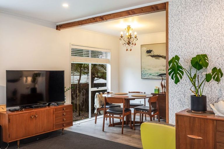 Photo of property in 16 Urlich Drive, Ranui, Auckland, 0612