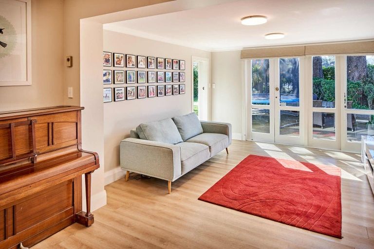 Photo of property in 89 Paremata Road, Paremata, Porirua, 5024