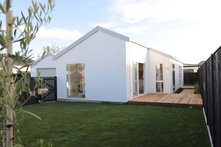 Photo of property in 2 Clements Crescent, Queenwood, Hamilton, 3210