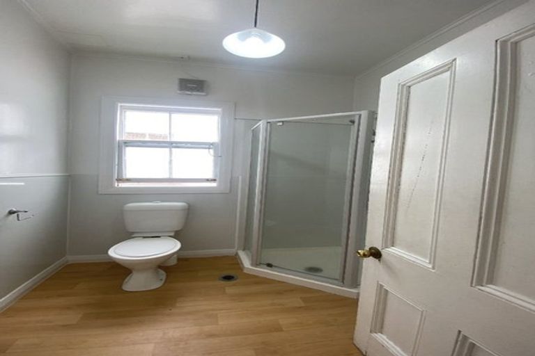 Photo of property in 19 Holloway Road, Aro Valley, Wellington, 6021