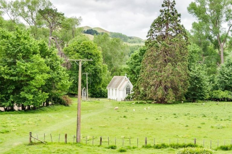 Photo of property in 402 Mangakuri Road, Kairakau, Havelock North, 4295