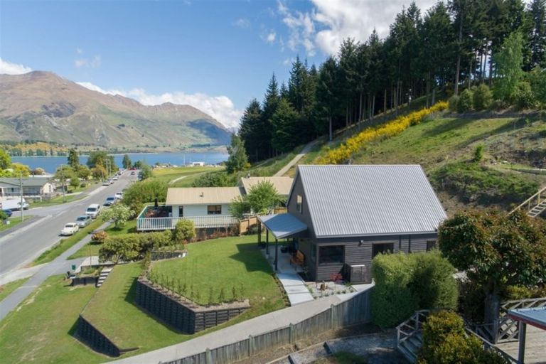Photo of property in 44 Hedditch Street, Wanaka, 9305