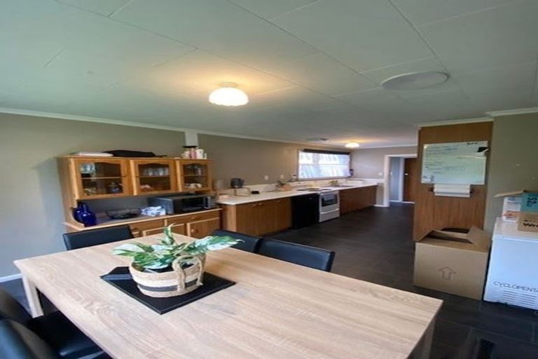 Photo of property in 20 Waratah Street, Avondale, Christchurch, 8061