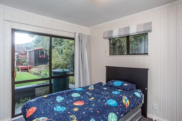 Photo of property in 21 Huia Street, Waikanae, 5036