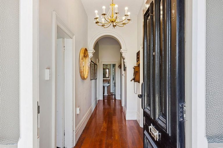 Photo of property in 32 Walpole Street, Waltham, Christchurch, 8023