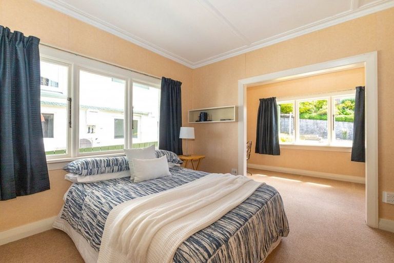 Photo of property in 146 Easther Crescent, Kew, Dunedin, 9012
