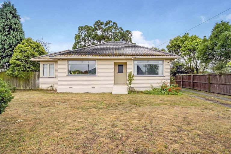 Photo of property in 35 Garvins Road, Hornby, Christchurch, 8042