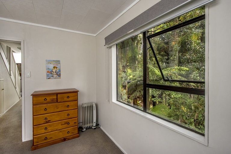 Photo of property in 94a Konini Road, Titirangi, Auckland, 0604
