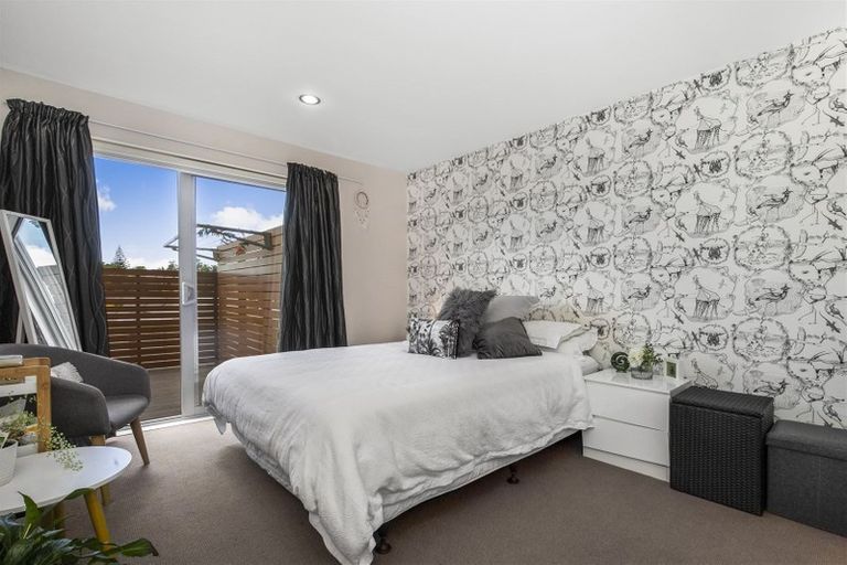 Photo of property in Wilk Heights, 6/8 Wilk Lane, Browns Bay, Auckland, 0630