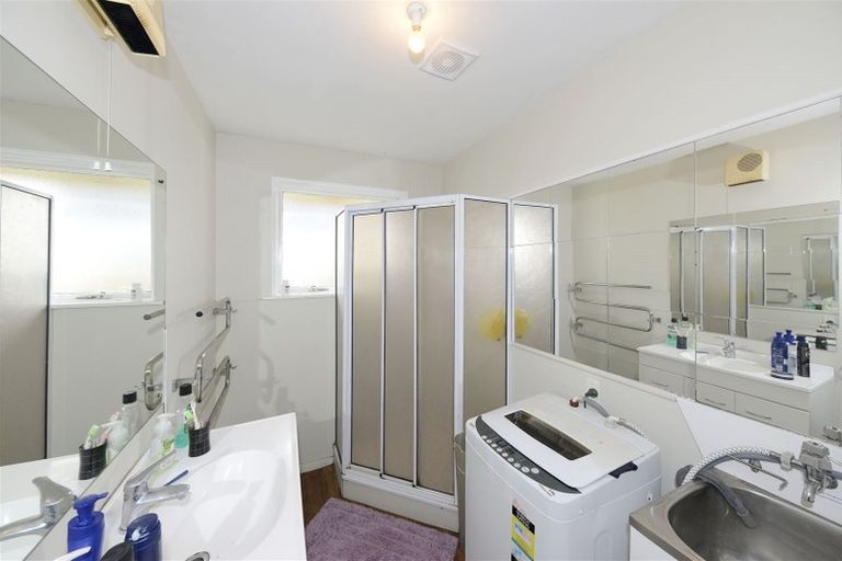 Photo of property in 3/27 Oxley Avenue, St Albans, Christchurch, 8014