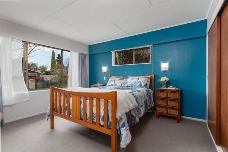 Photo of property in 19 Mcmaster Street, Greytown, 5712